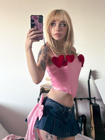 Iluvmeww page leaked private photo uncensored HD quality