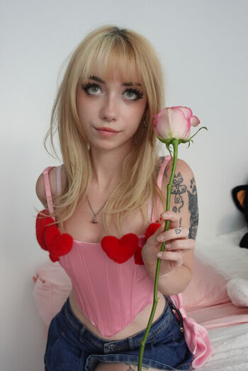 Iluvmeww page leaked private photo uncensored HD quality