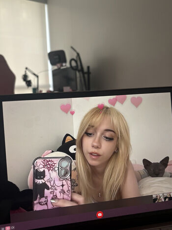 Iluvmeww page leaked private photo uncensored HD quality