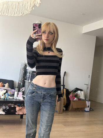Iluvmeww page leaked private photo uncensored HD quality