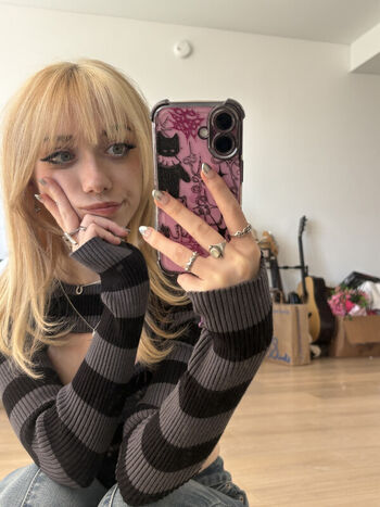 Iluvmeww page leaked private photo uncensored HD quality
