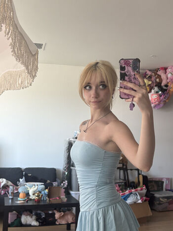 Iluvmeww page leaked private photo uncensored HD quality
