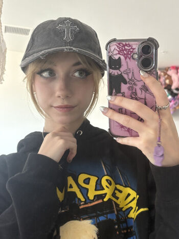 Iluvmeww page leaked private photo uncensored HD quality