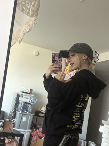 Iluvmeww page leaked private photo uncensored HD quality