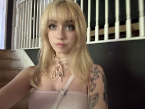 Iluvmeww page leaked private photo uncensored HD quality