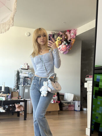 Iluvmeww page leaked private photo uncensored HD quality
