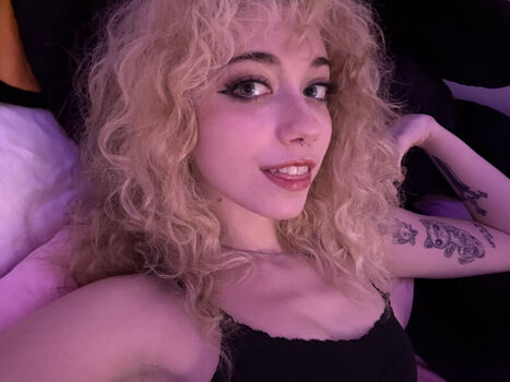 Iluvmeww page leaked private photo uncensored HD quality
