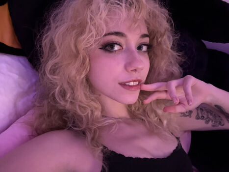Iluvmeww page leaked private photo uncensored HD quality