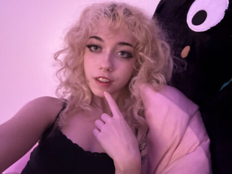 Iluvmeww page leaked private photo uncensored HD quality