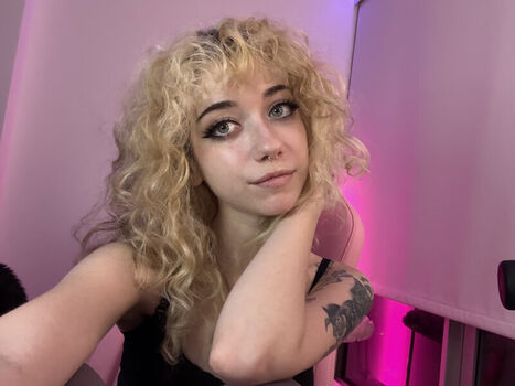 Iluvmeww page leaked private photo uncensored HD quality