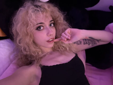 Iluvmeww page leaked private photo uncensored HD quality