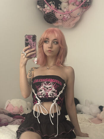 Iluvmeww page leaked private photo uncensored HD quality