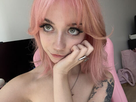 Iluvmeww page leaked private photo uncensored HD quality