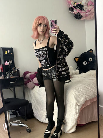 Iluvmeww page leaked private photo uncensored HD quality