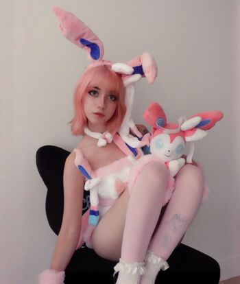 Iluvmeww page leaked private photo uncensored HD quality