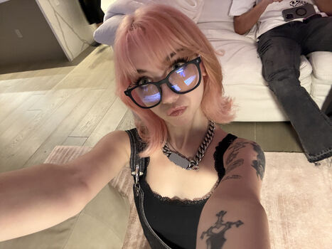 Iluvmeww page leaked private photo uncensored HD quality