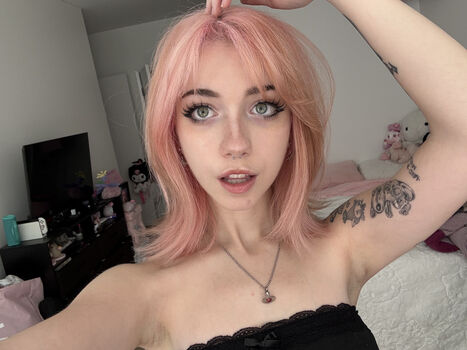 Iluvmeww page leaked private photo uncensored HD quality