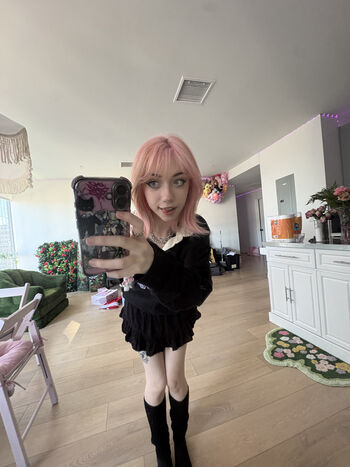 Iluvmeww page leaked private photo uncensored HD quality