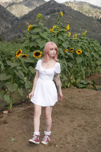 Iluvmeww page leaked private photo uncensored HD quality