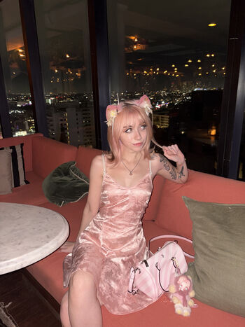 Iluvmeww page leaked private photo uncensored HD quality