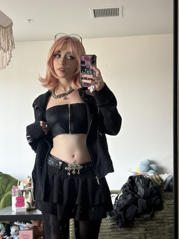 Iluvmeww page leaked private photo uncensored HD quality