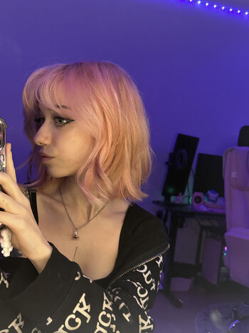 Iluvmeww page leaked private photo uncensored HD quality
