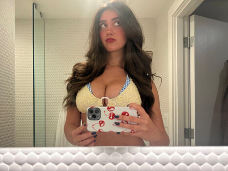 Imsiiimone leaked private photo uncensored HD quality