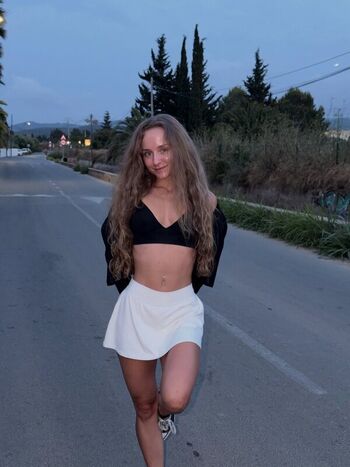 Isabelyvonne leaked private photo uncensored HD quality