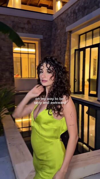 Ischtar isik page leaked private photo uncensored HD quality