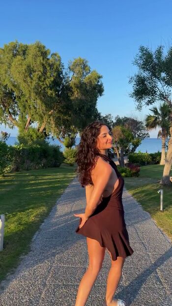 Ischtar isik page leaked private photo uncensored HD quality
