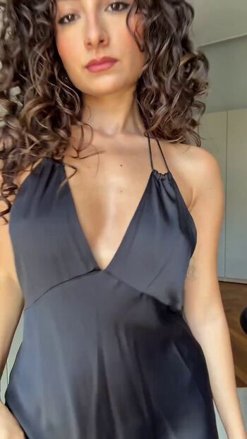Ischtar isik page leaked private photo uncensored HD quality