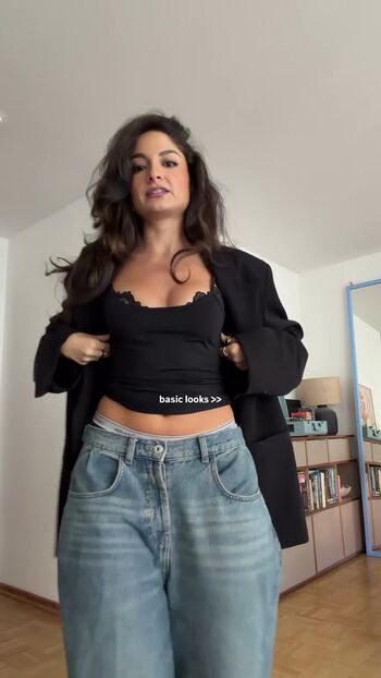 Ischtar isik page leaked private photo uncensored HD quality