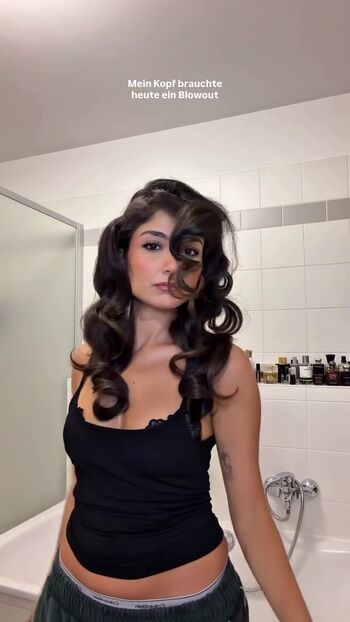 Ischtar isik page leaked private photo uncensored HD quality