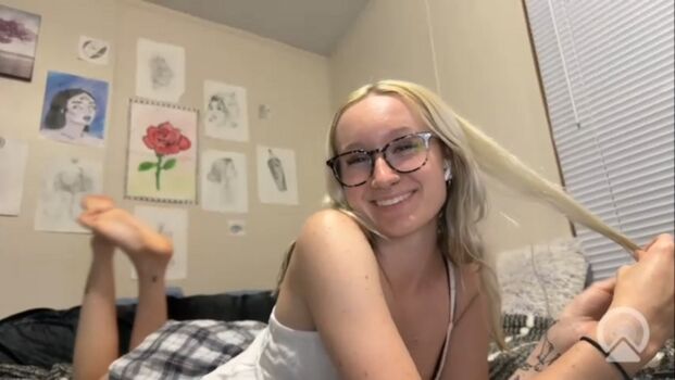 Itshallie leaked private photo uncensored HD quality