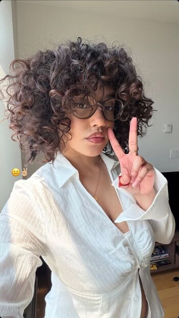 Itsqueennovaa leaked private photo uncensored HD quality