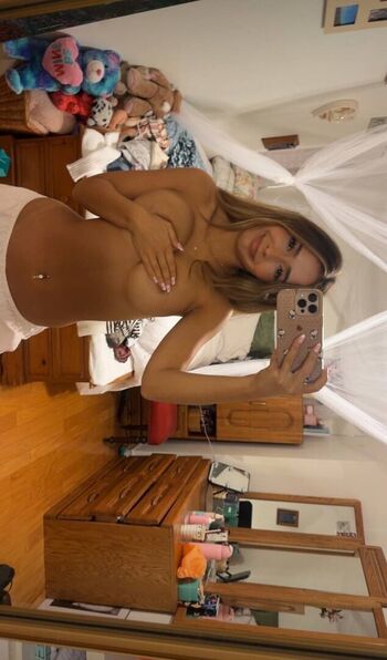 Ivanlunaaaa leaked private photo uncensored HD quality