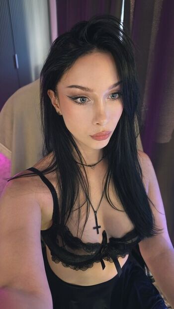 Izzy uindi page leaked private photo uncensored HD quality