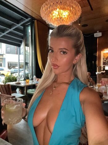 Izzytaffs page leaked private photo uncensored HD quality