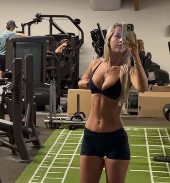 Izzytaffs page leaked private photo uncensored HD quality