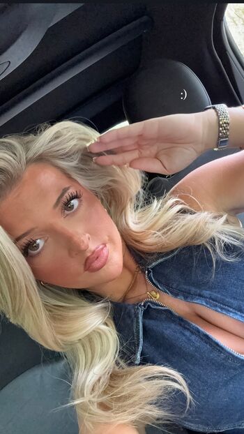 Izzytaffs page leaked private photo uncensored HD quality