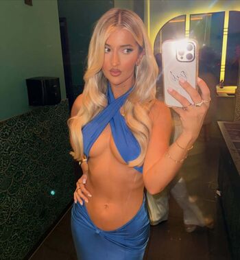 Izzytaffs leaked private photo uncensored HD quality