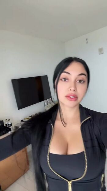 Jailyne ojeda  page leaked private photo uncensored HD quality