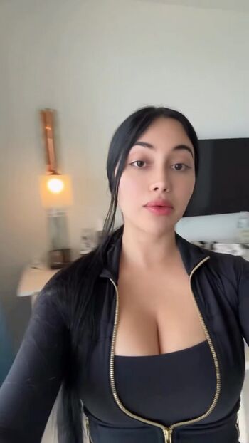 Jailyne ojeda  page leaked private photo uncensored HD quality