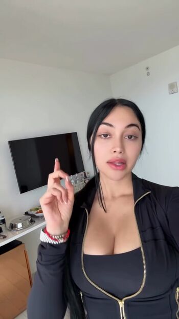 Jailyne ojeda  page leaked private photo uncensored HD quality