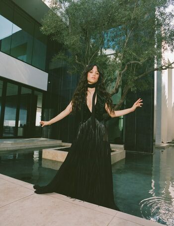Jenna ortega  page leaked private photo uncensored HD quality