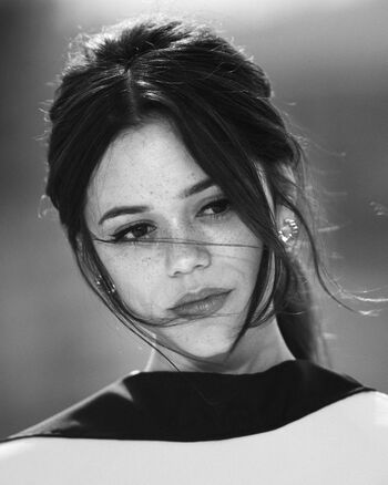 Jenna ortega  page leaked private photo uncensored HD quality