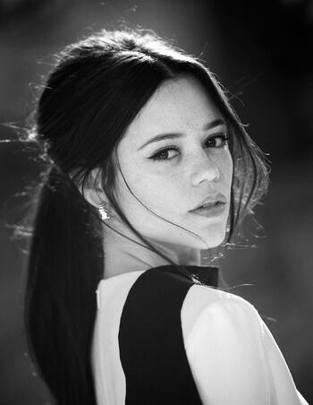 Jenna ortega  page leaked private photo uncensored HD quality