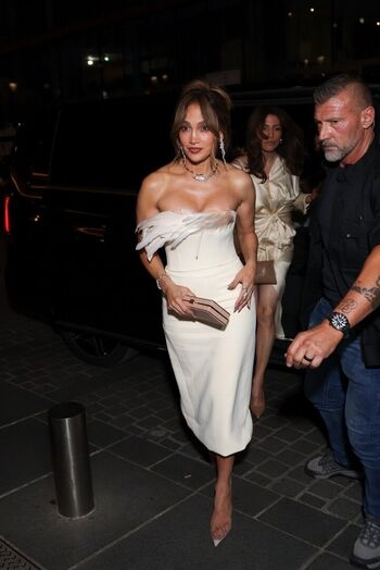 Jennifer lopez  page leaked private photo uncensored HD quality