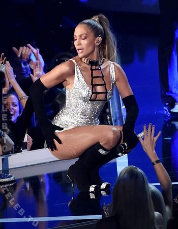 Jennifer lopez  page leaked private photo uncensored HD quality