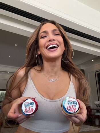 Jennifer lopez  page leaked private photo uncensored HD quality